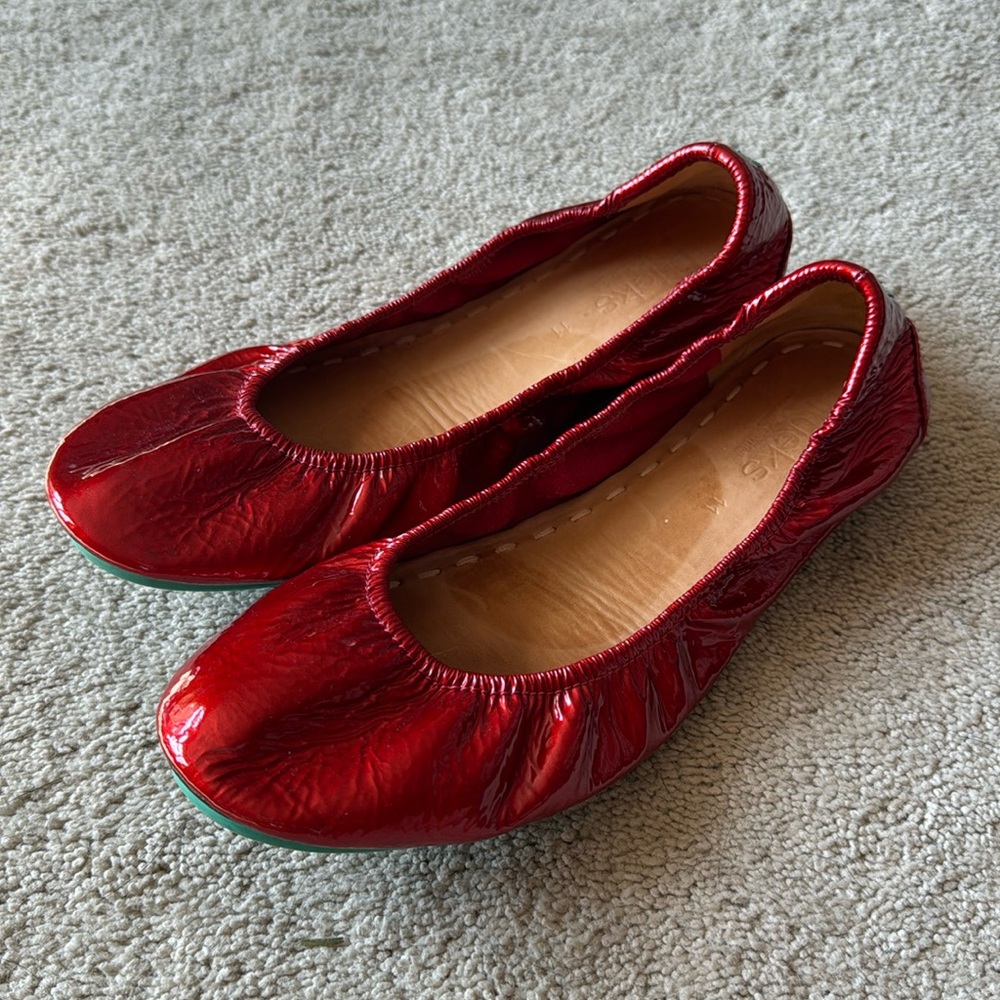 Tieks Ruby red patent shoe 11